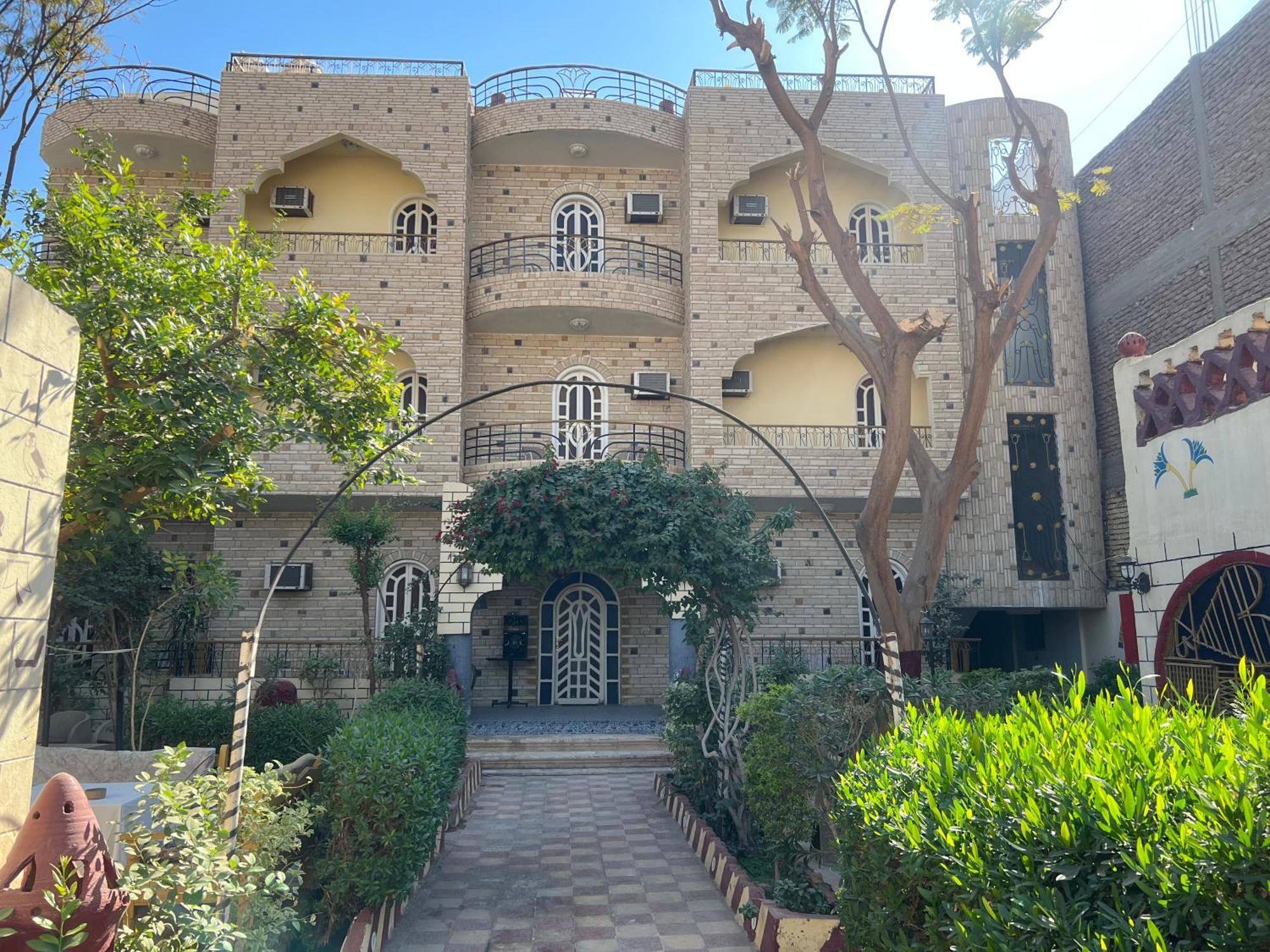 El Phardous Hotel Luxor Exterior foto